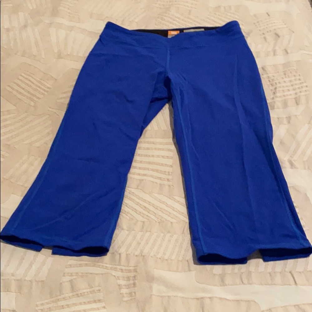 Lucy yoga pants capri length